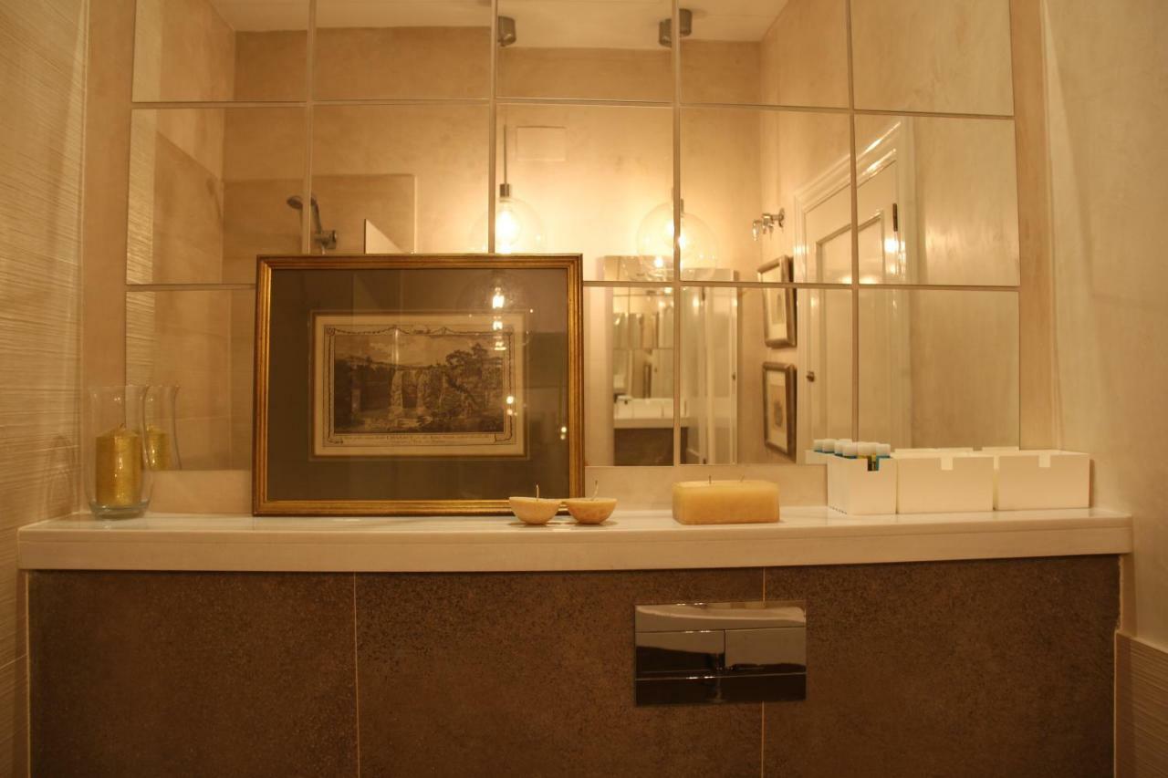 Luxurious 2 Bedroom Flat In A Historic Building Sevilla Eksteriør billede