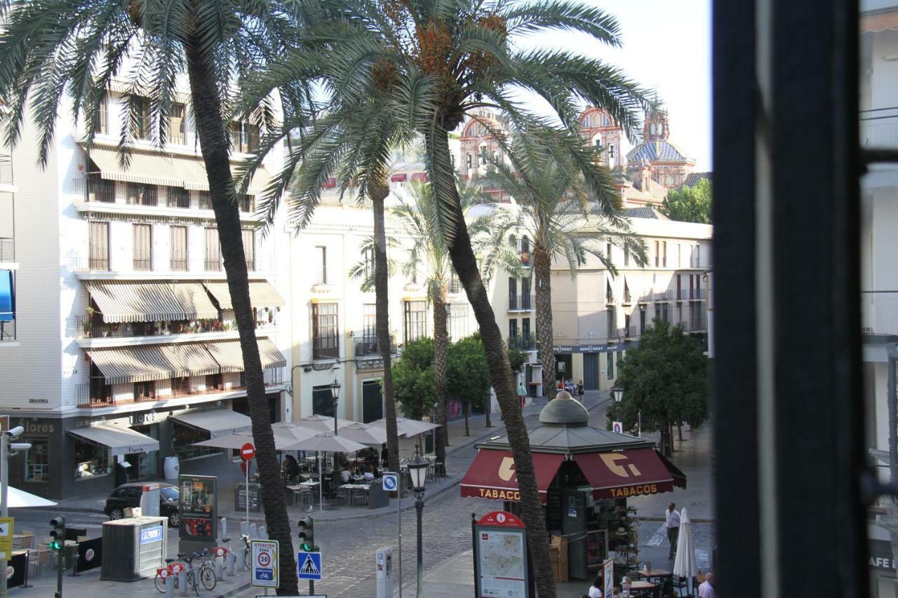 Luxurious 2 Bedroom Flat In A Historic Building Sevilla Eksteriør billede
